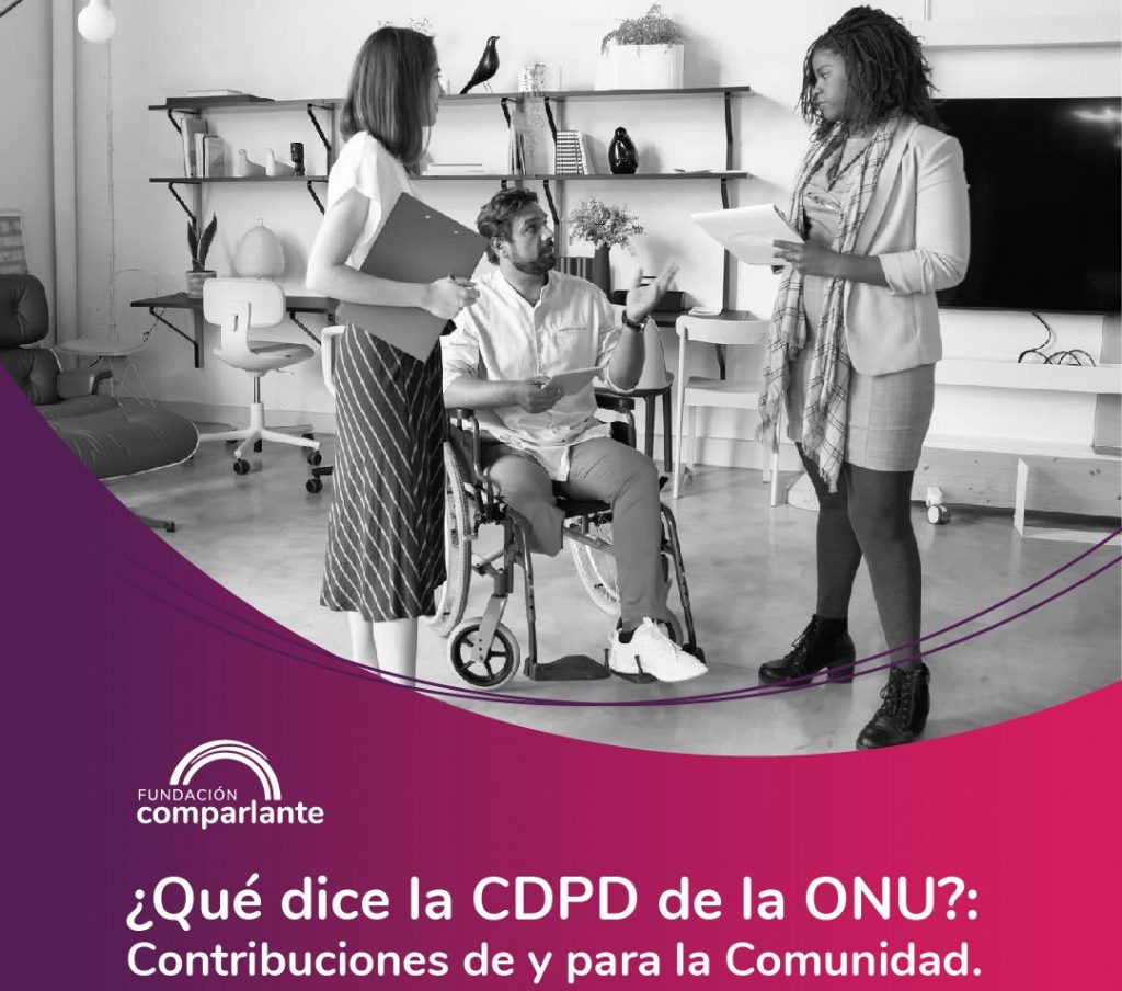 Image of a person with motor disability next to work team in an office. Fundación Comparlante logo.